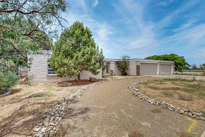 6717 LOFTUS Avenue NE, Albuquerque 
