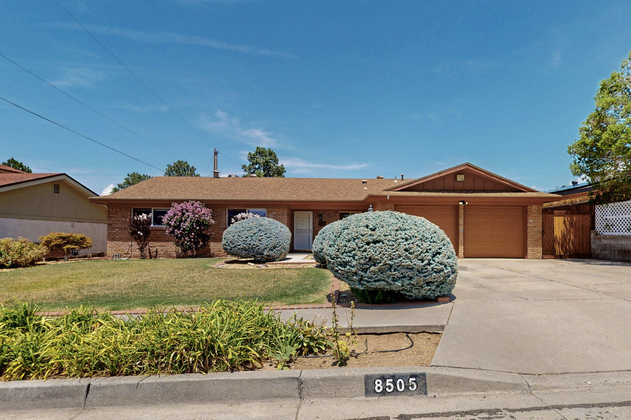 8505 BELLROSE Avenue NE - Main Image