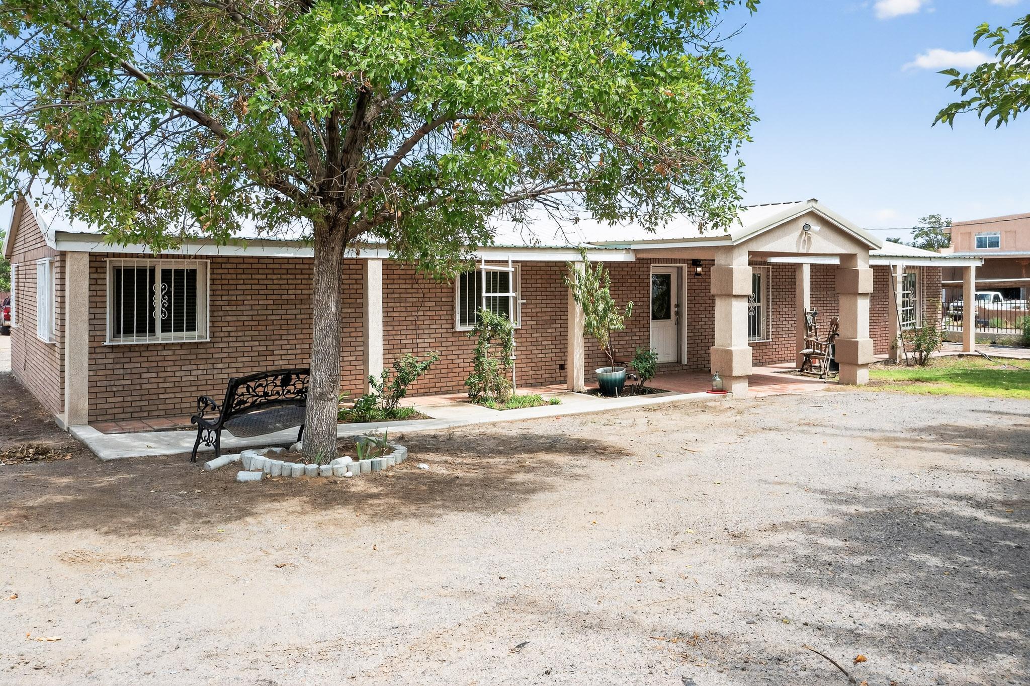 6916 RAY Lane SW - Main Image