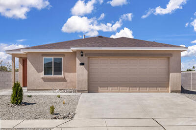 2514 Calle del los Claveles, Belen 
