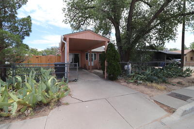 2210 COMMERCIAL Street NE, Albuquerque 