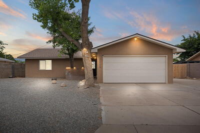 2824 ALAMOGORDO Drive NW, Albuquerque