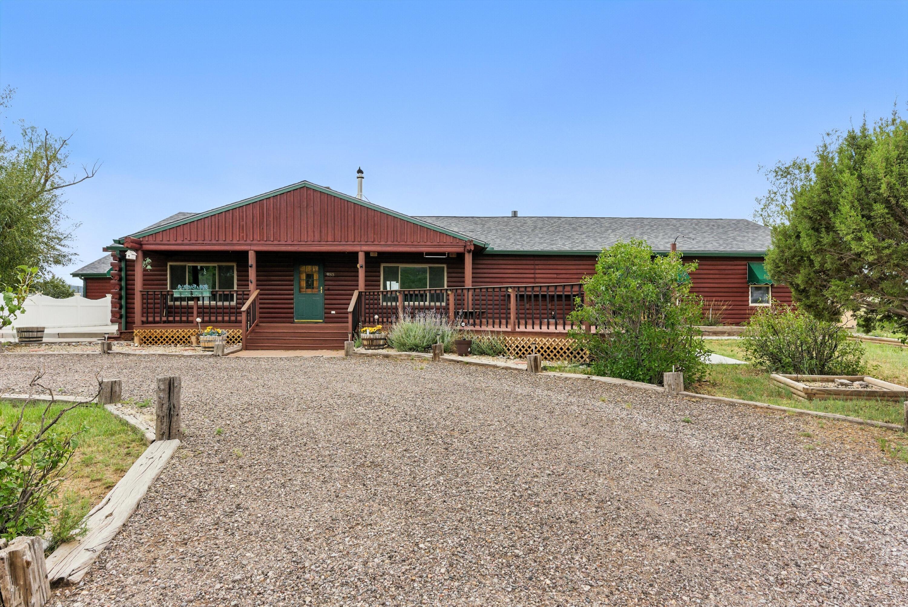 985 COUNTY LINE Road - Main Image