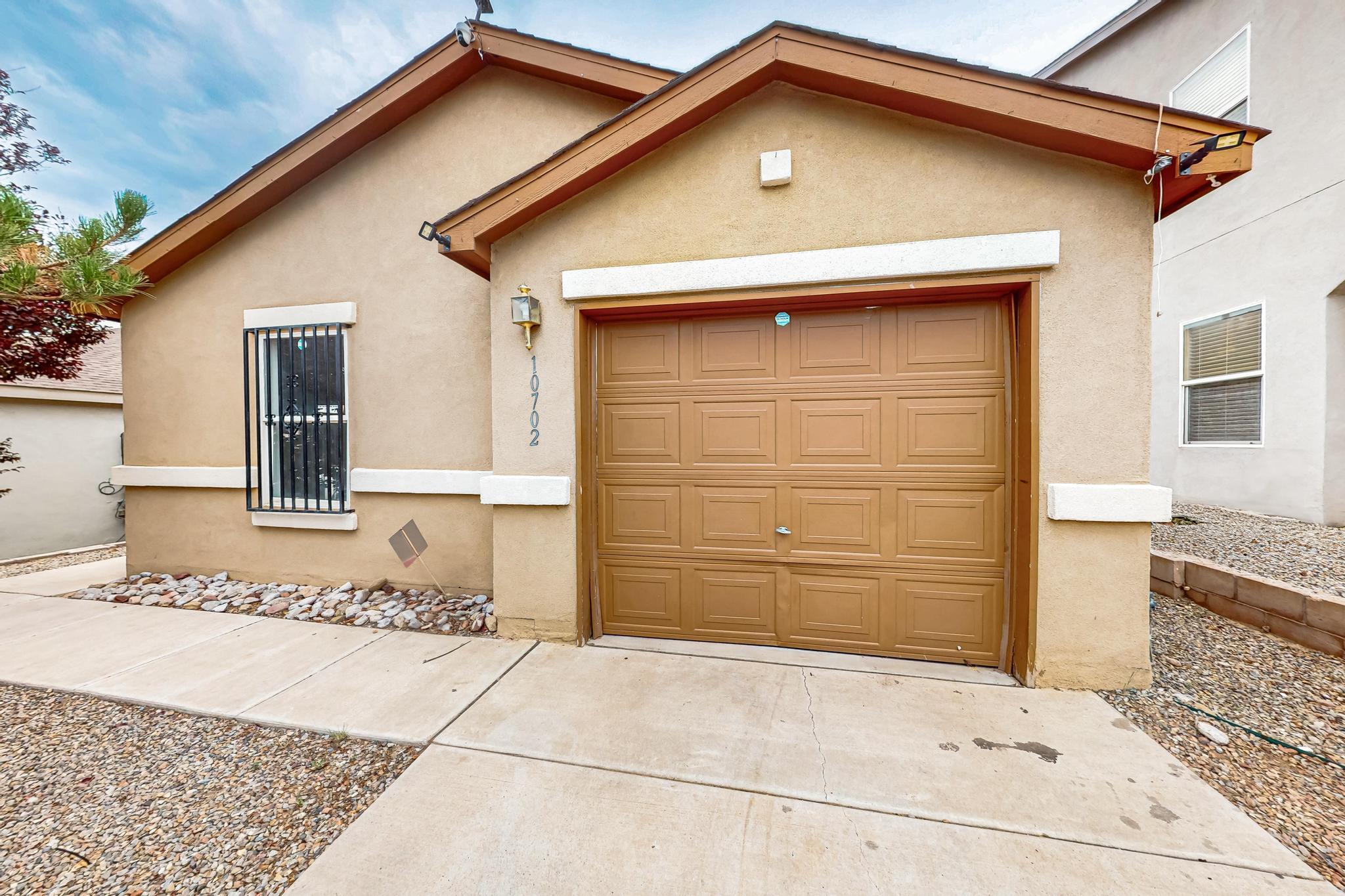10702 GENTRY Lane SW - Main Image