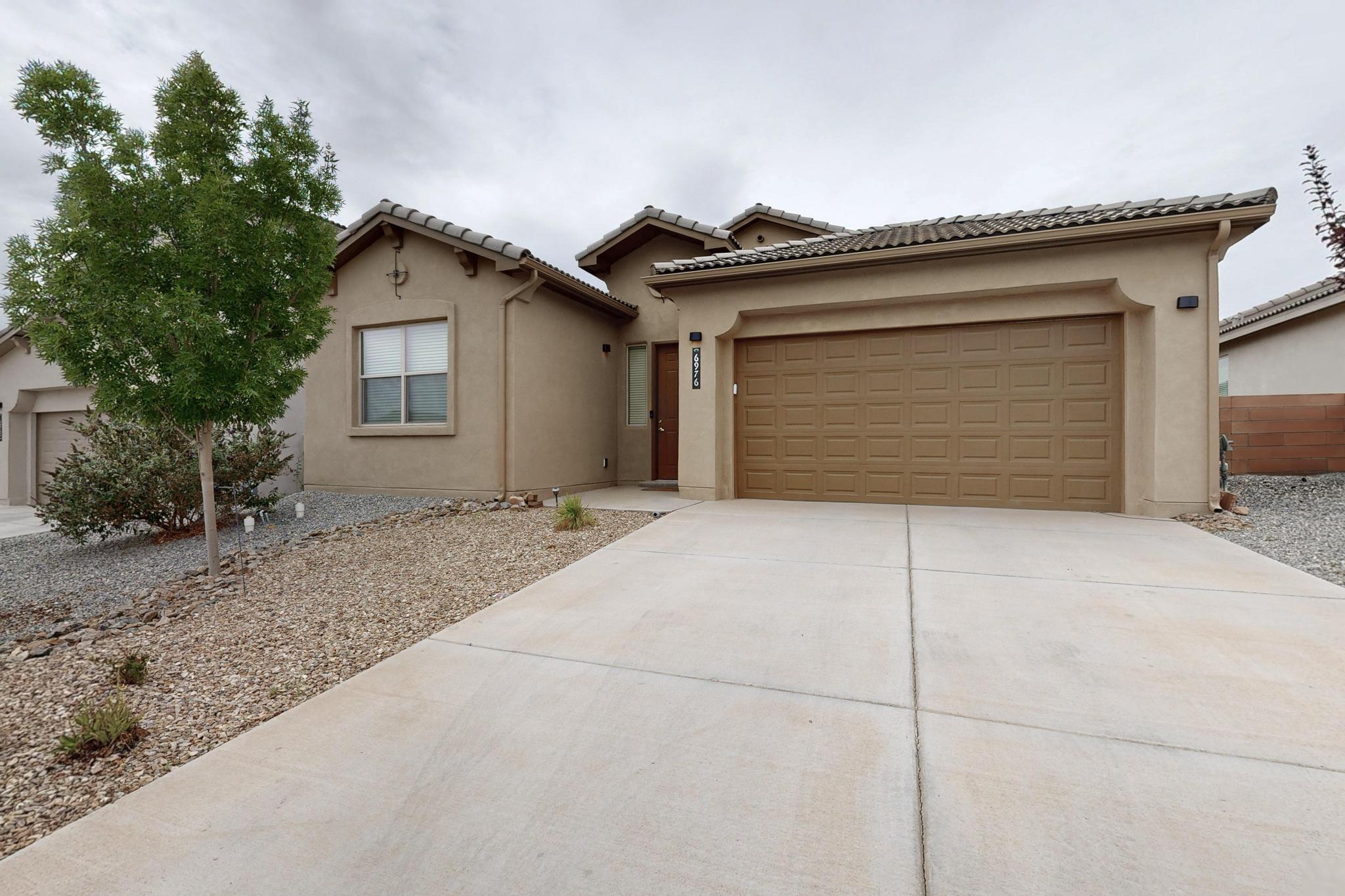 6976 DUSTY Drive NE - Main Image