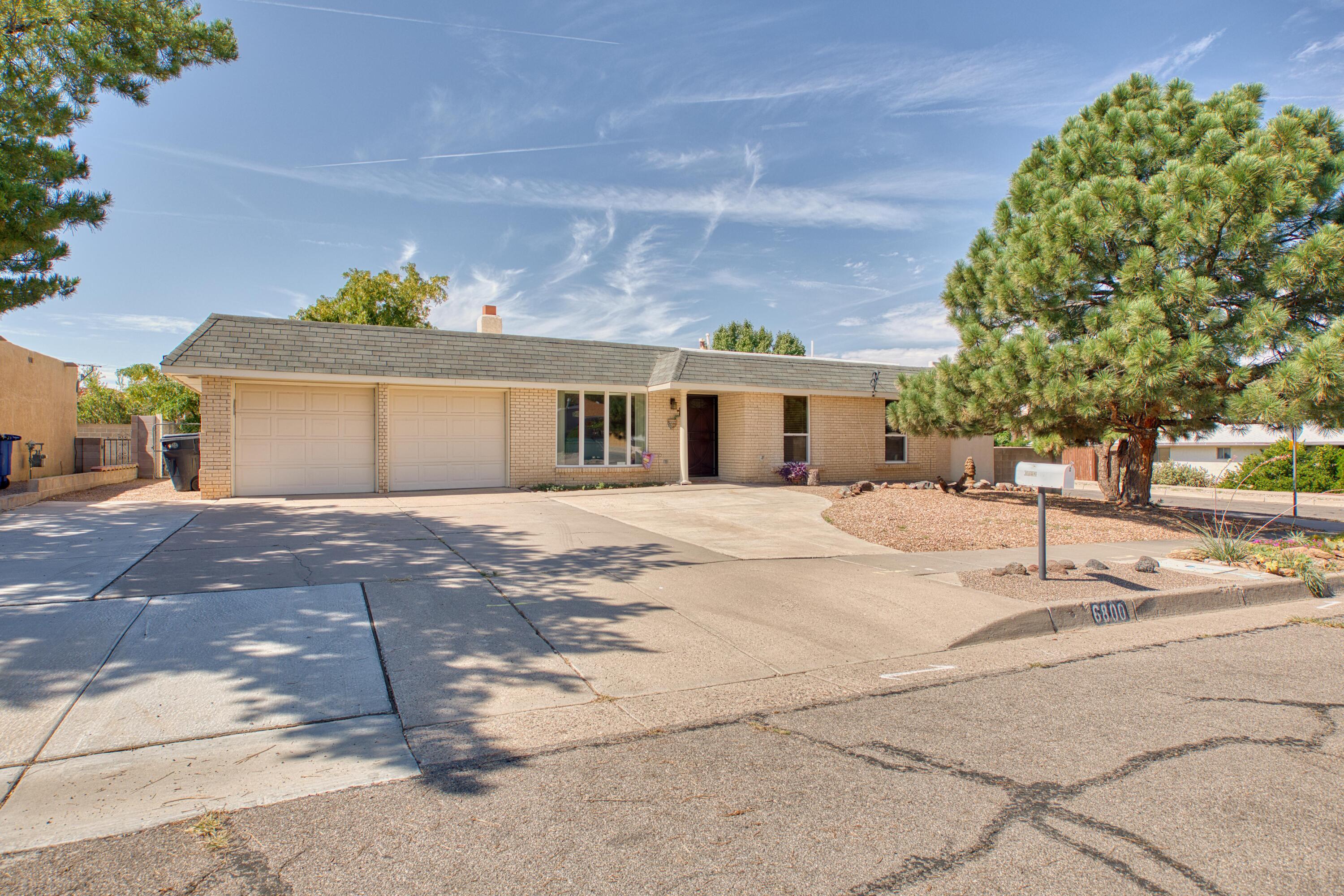 6800 ORPHELIA Avenue NE - Main Image