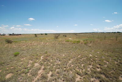 27 E. Hill Ranch Road, Edgewood 