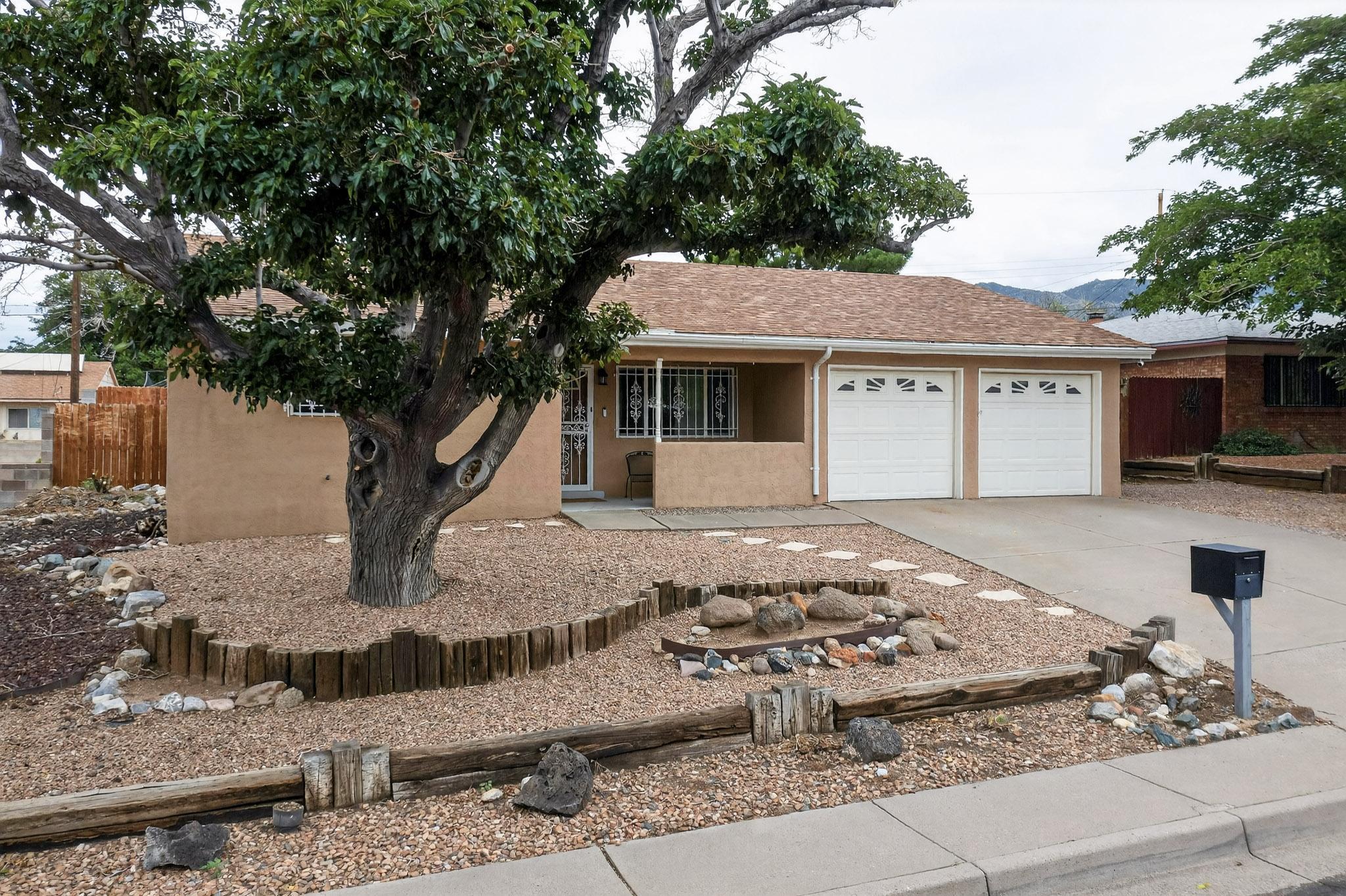 12813 Mountain View Avenue NE - Main Image