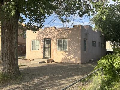 208 STANFORD Drive SE, Albuquerque
