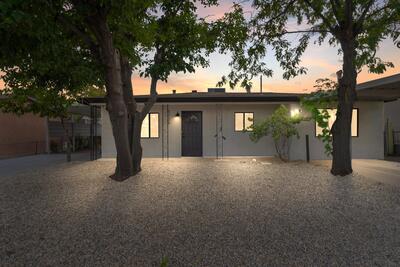 5728 DEL FRATE Place NW, Albuquerque