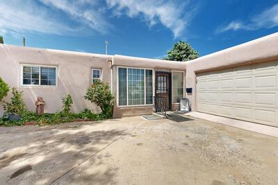 10601 Snow Heights Boulevard NE, Albuquerque