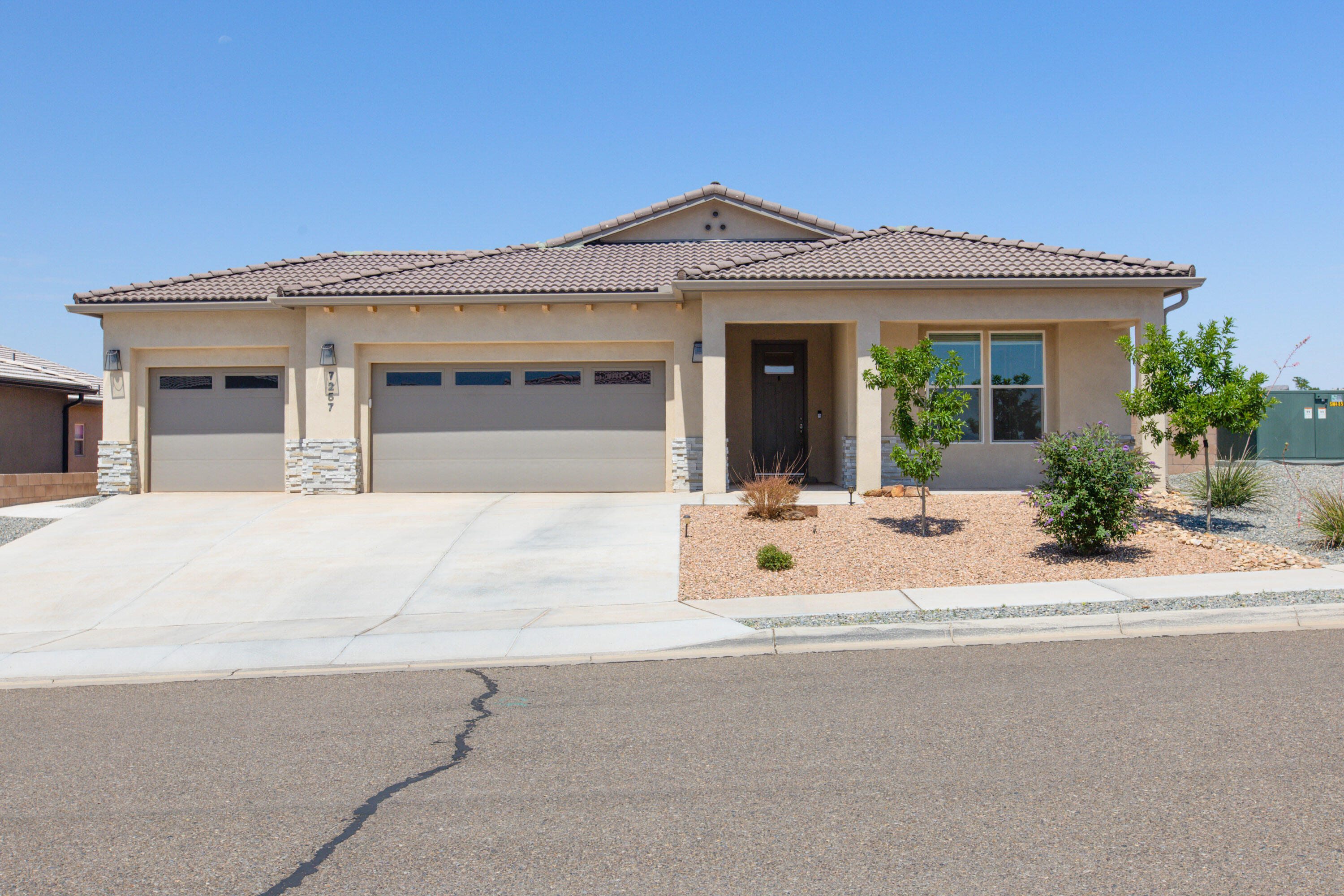 7257 ALDAN Drive NE - Main Image