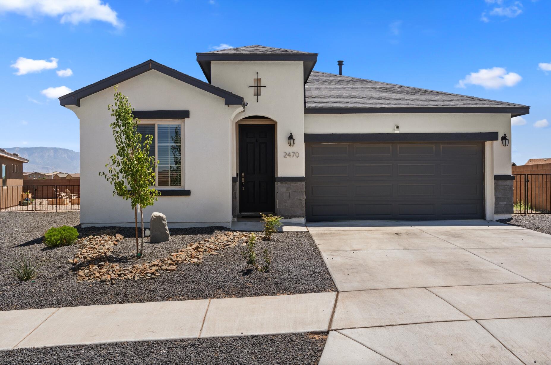 2470 CAMROSE Road NE - Main Image