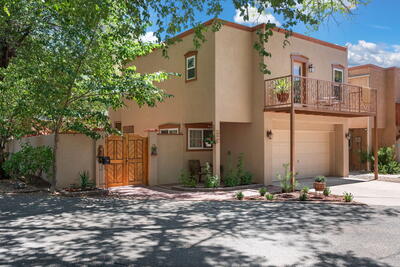 3040 SOMBRA DEL RIO NW, Albuquerque