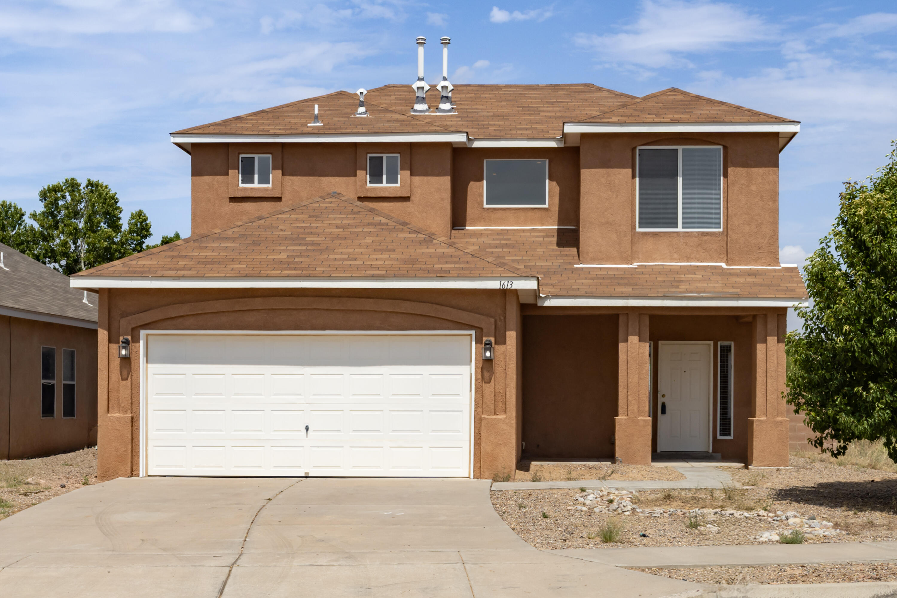 1613 QUESTA Road NE - Main Image