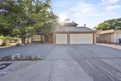 5901 CHIMAYO Drive NW, Albuquerque
