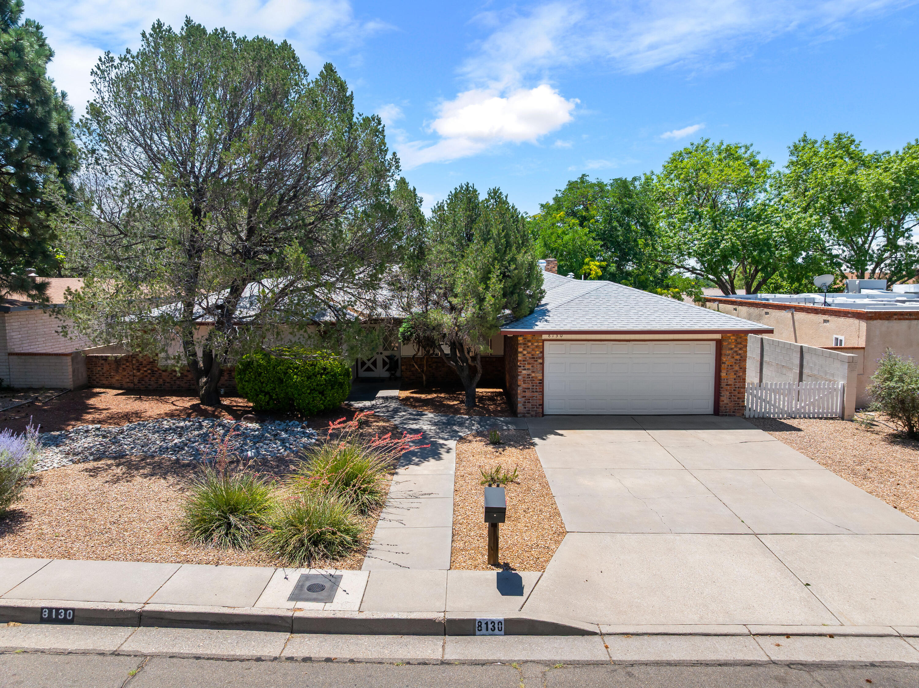 8130 AVENIDA LA PRESTINA NE - Main Image