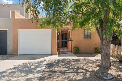 604 BATAAN Drive SW, Albuquerque