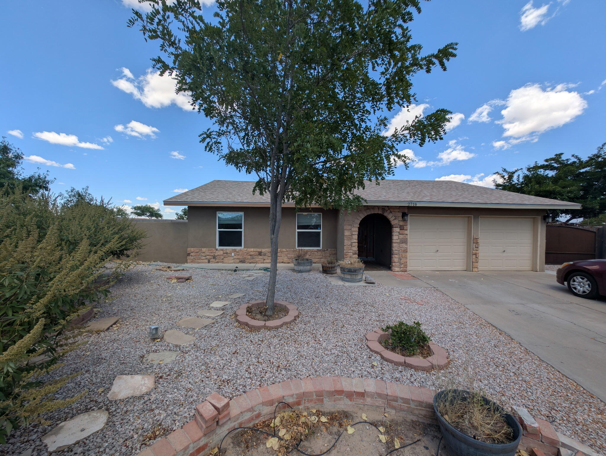 2716 Los Compadres Street NW - Main Image