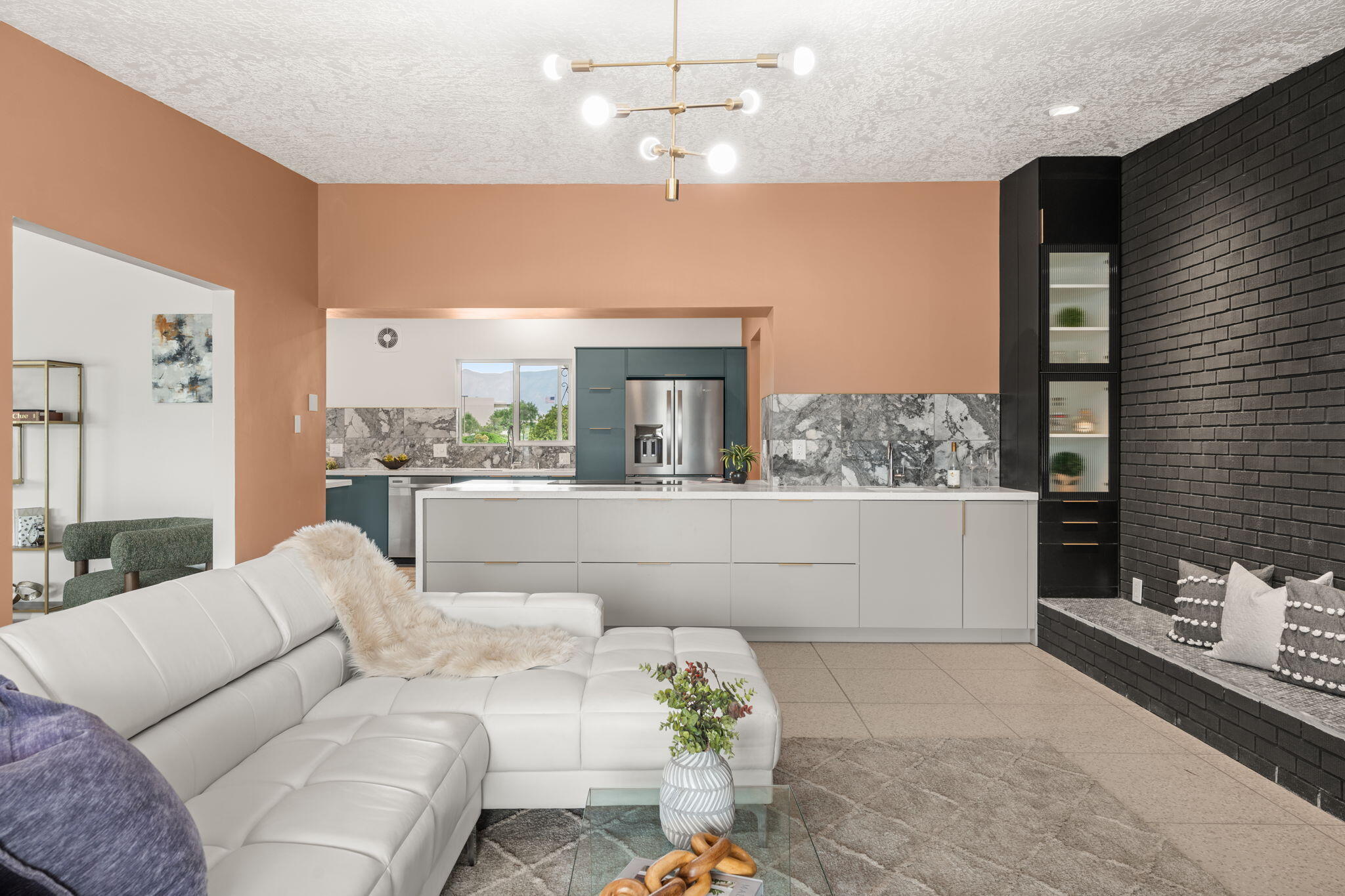 1501 GRANDE Boulevard SE - Main Image
