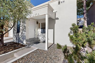 832 KNOX Court NE, Albuquerque