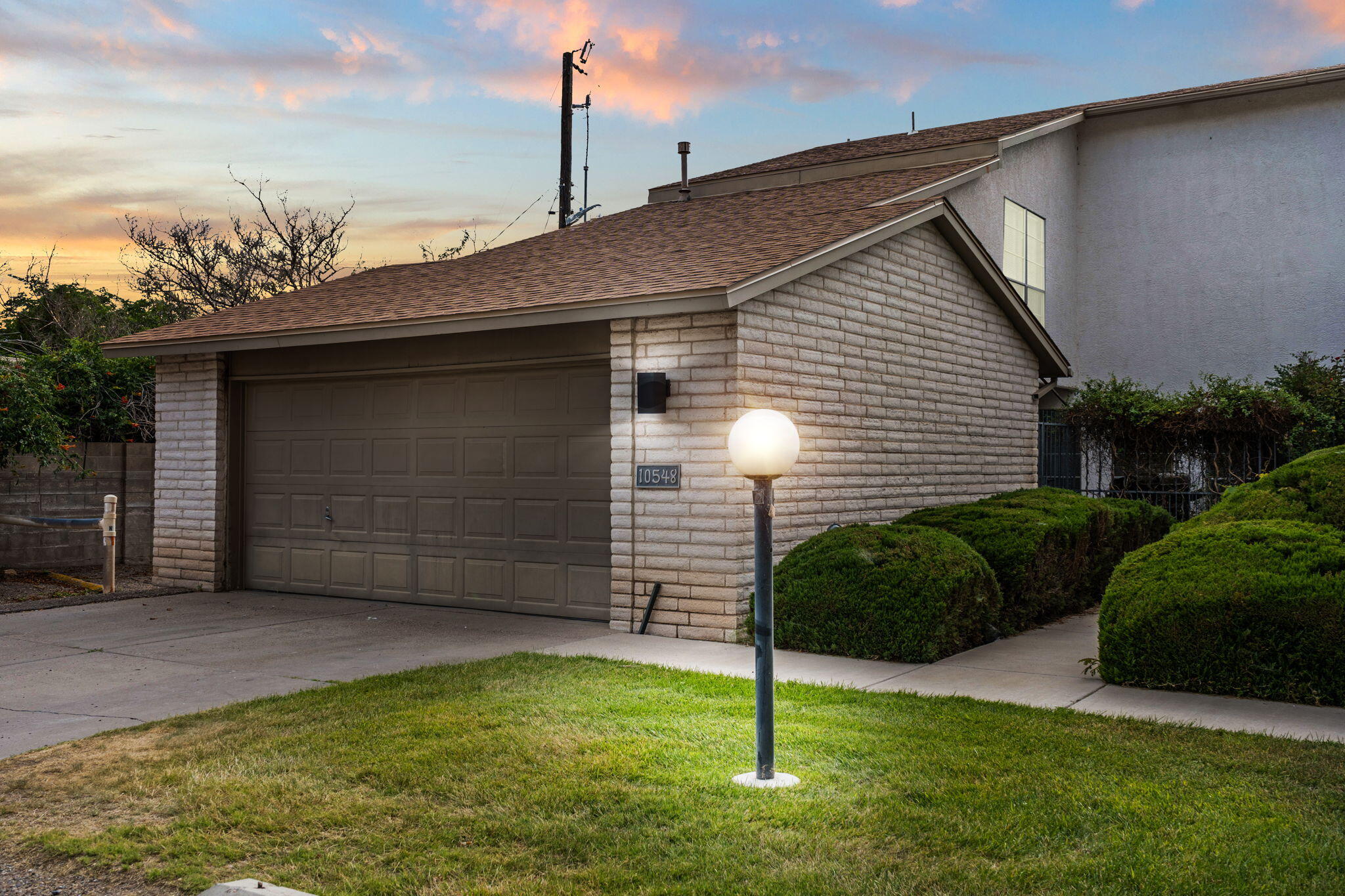 10548 MONTGOMERY Boulevard NE - Main Image