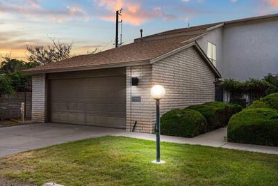 10548 MONTGOMERY Boulevard NE, Albuquerque