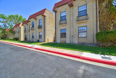 813 COUNTRY CLUB Drive SE 1C, Rio Rancho