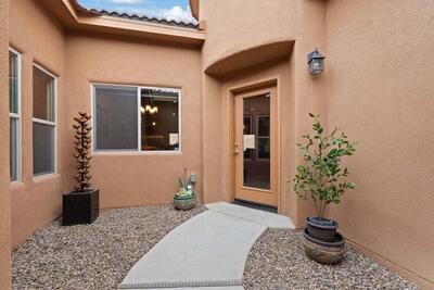 8111 CINNAMON Drive NW, Albuquerque