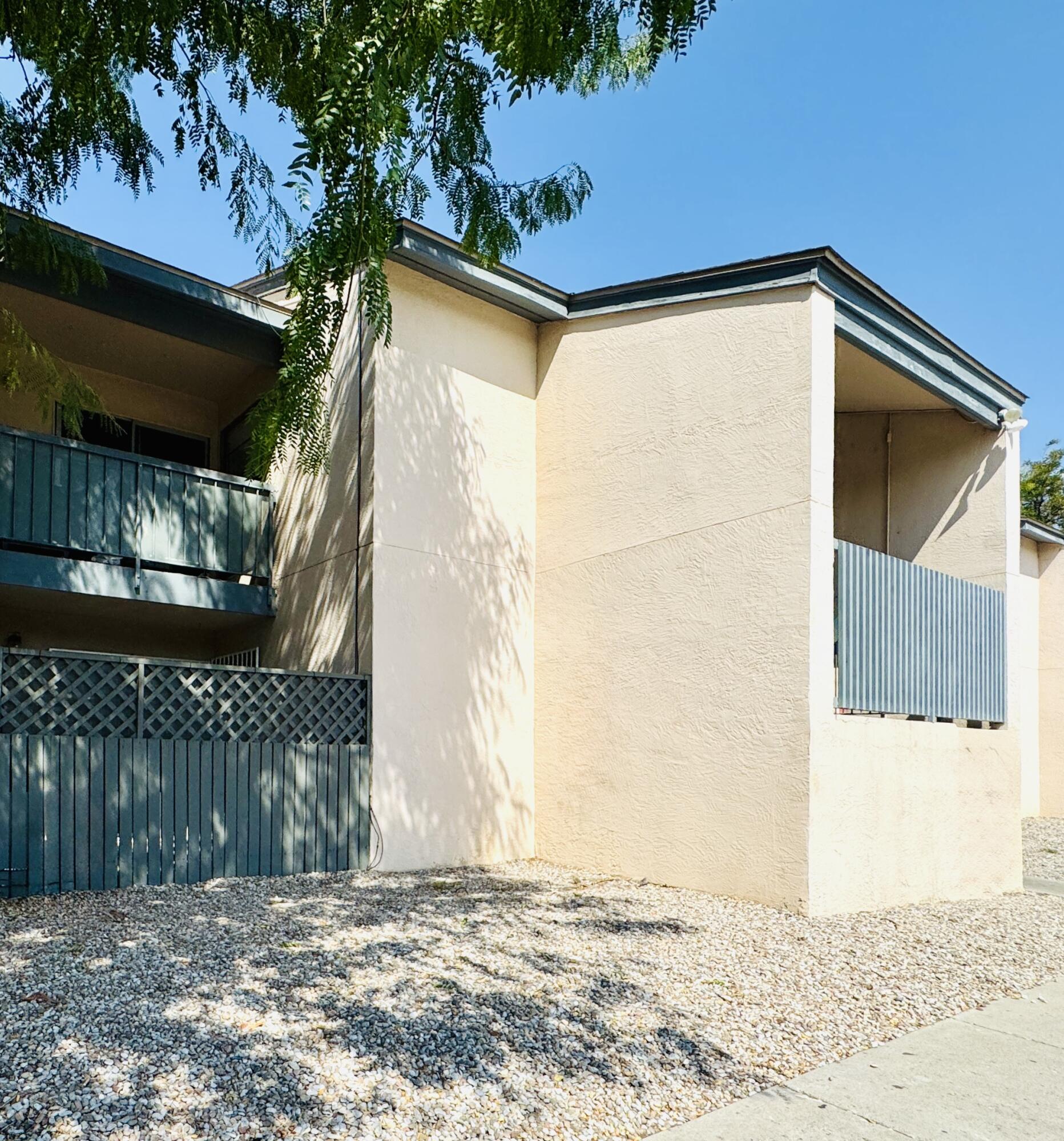 4601 CARLISLE Boulevard NE D9 - Main Image