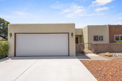 6341 ADMIRAL RICKOVER Drive NE, Albuquerque