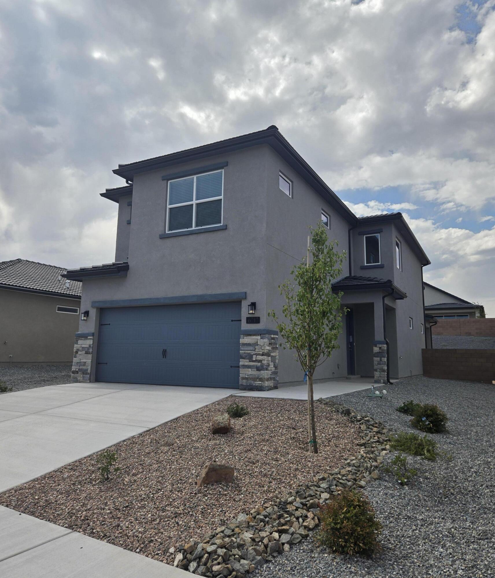 6717 Sydney Drive NE - Main Image