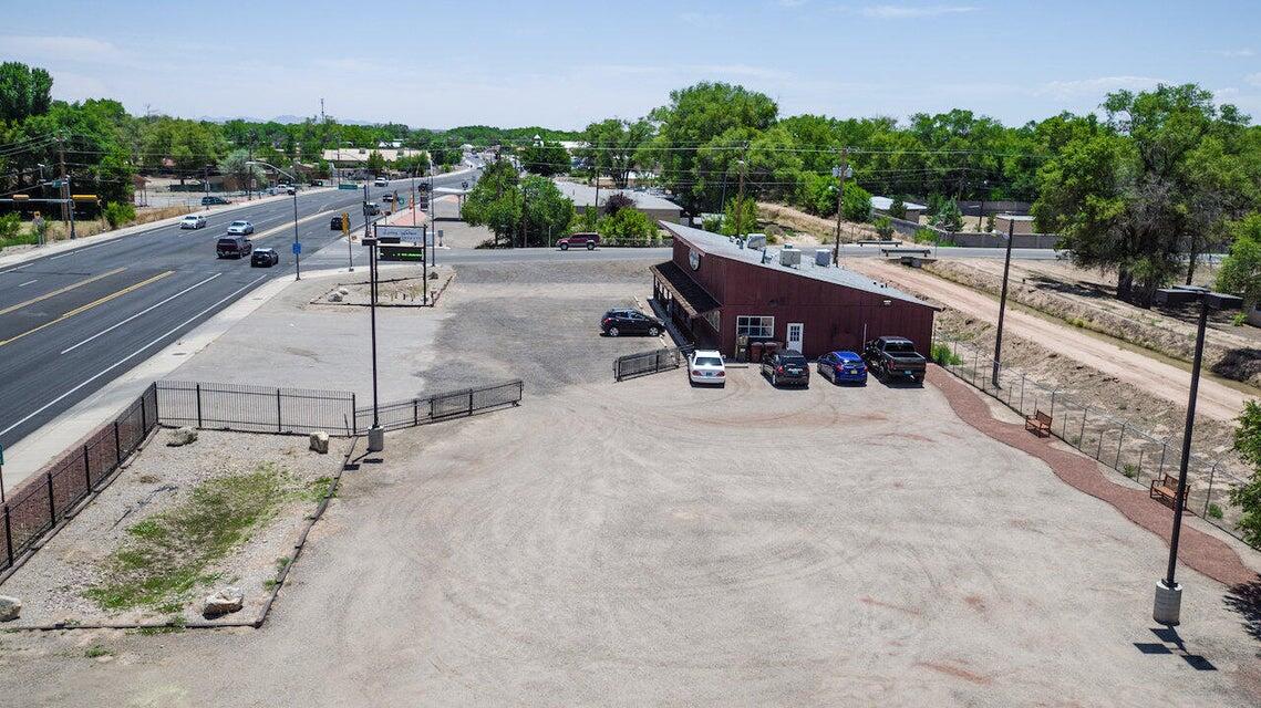 2195 BOSQUE FARMS Boulevard - Main Image