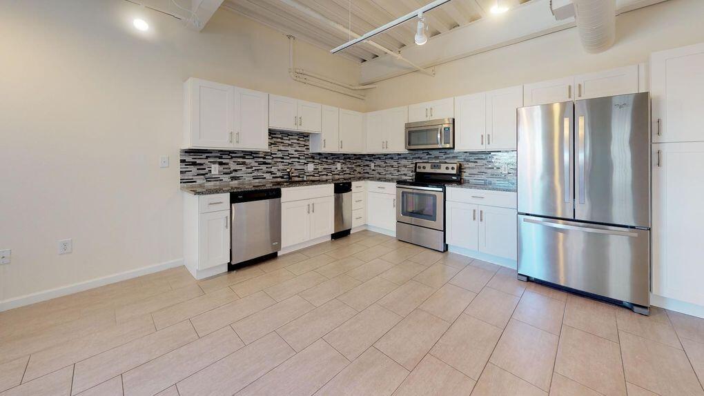 524 CENTRAL Avenue SW 509 - Main Image