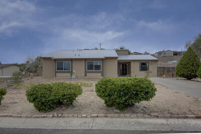 380 PYRITE Drive NE, Rio Rancho