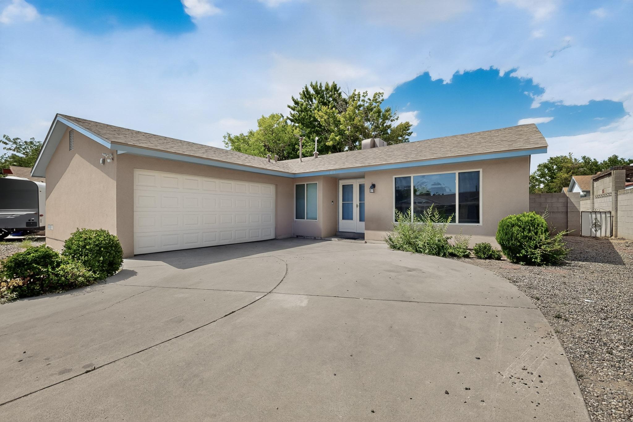 6005 RIO PUEBLO Drive NW - Main Image