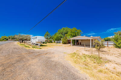 3240 NM Highway 47, Los Lunas