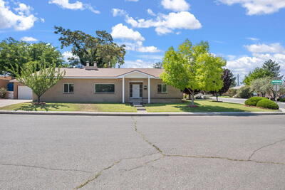 1215 SOLANO Drive NE, Albuquerque