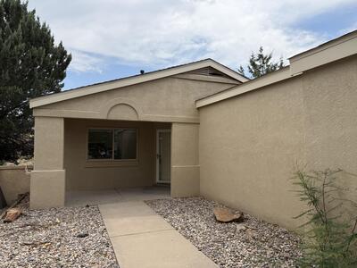 1876 LEE Loop NE, Rio Rancho