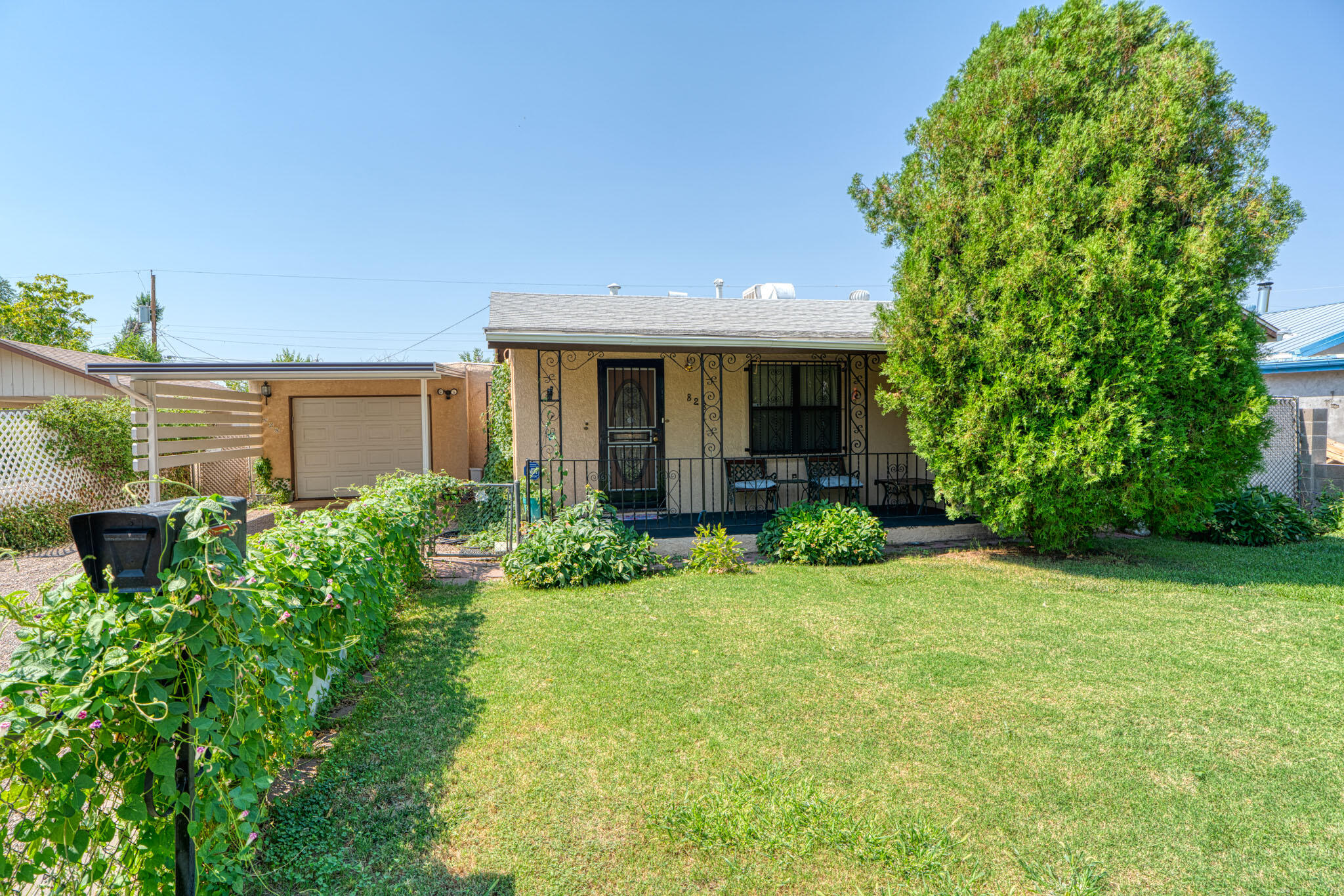 828 SAN CLEMENTE Avenue NW - Main Image