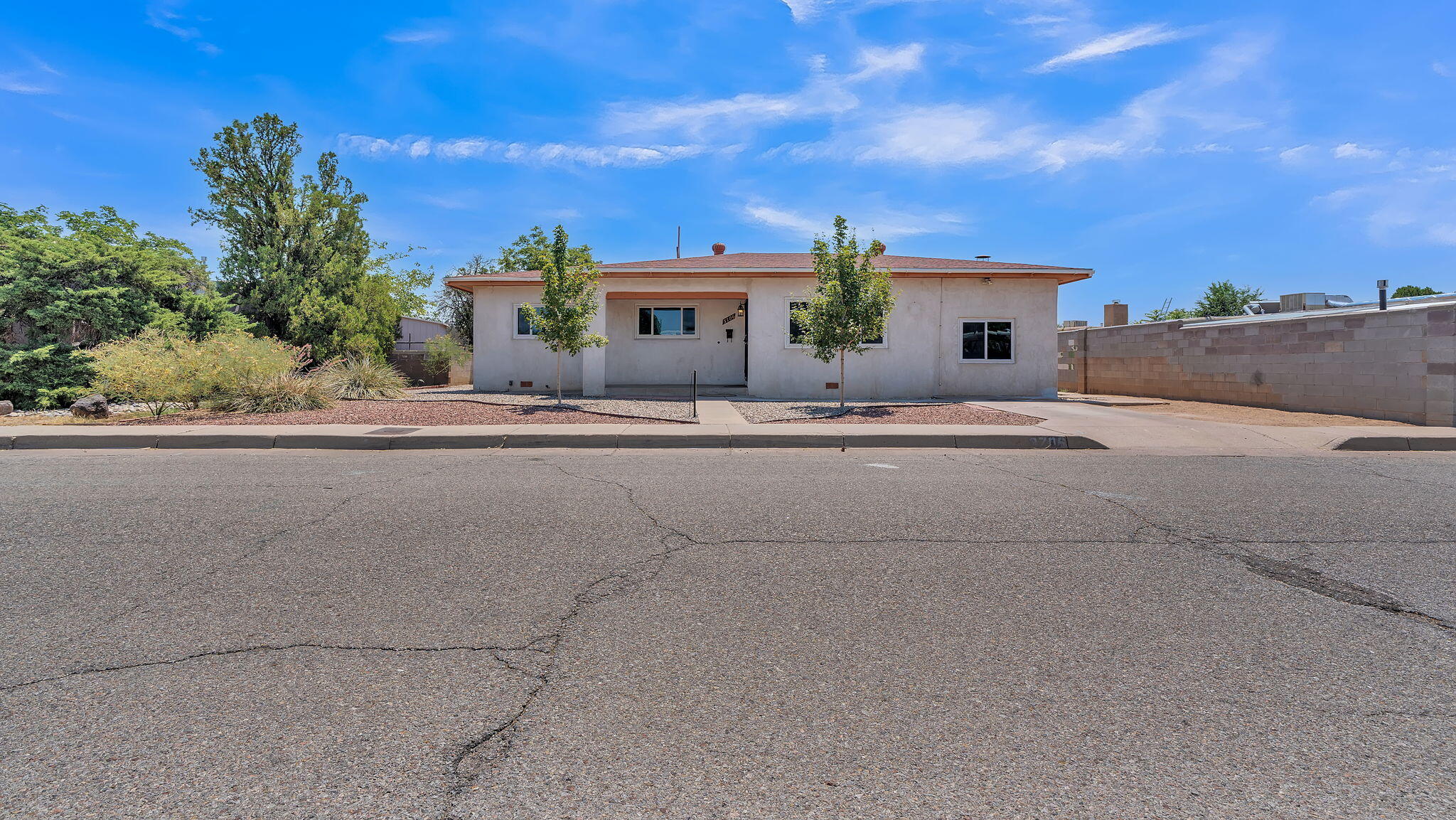 3706 VERANDA Road NE - Main Image