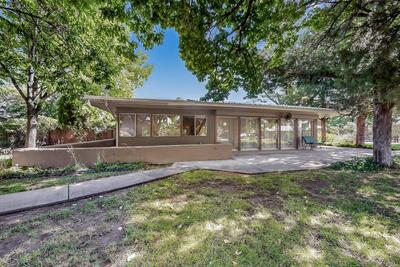 747 FAIRWAY Road NW, Albuquerque