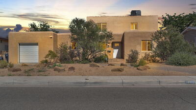 1026 VASSAR Drive NE, Albuquerque