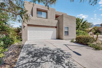7335 Dancing Eagle Avenue NE, Albuquerque