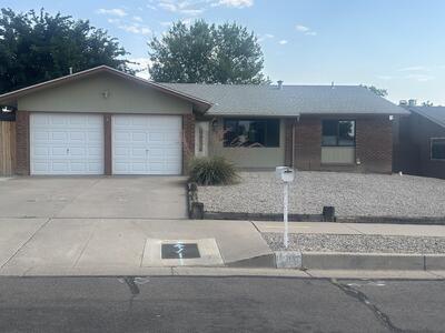 6300 MENDIUS Avenue NE, Albuquerque
