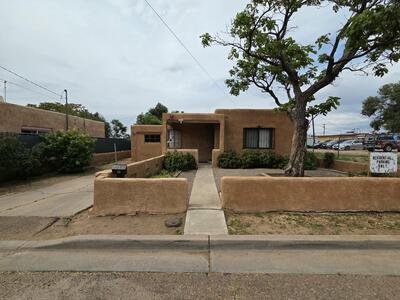 1907 CHAMISA Street, Santa Fe