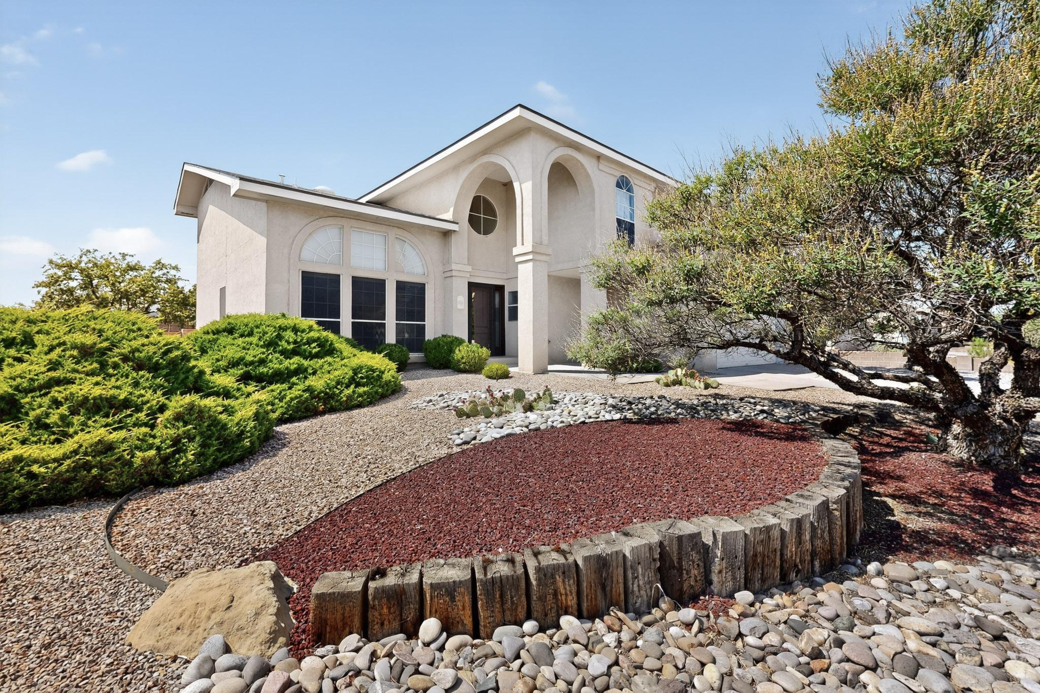 2608 SANDIA Loop NE - Main Image