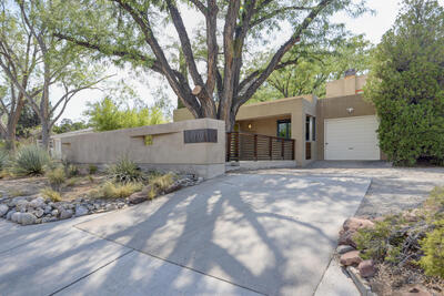 521 GRACELAND Drive SE, Albuquerque