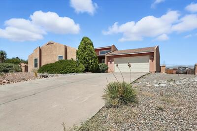 880 AMETHYST Drive NE, Rio Rancho