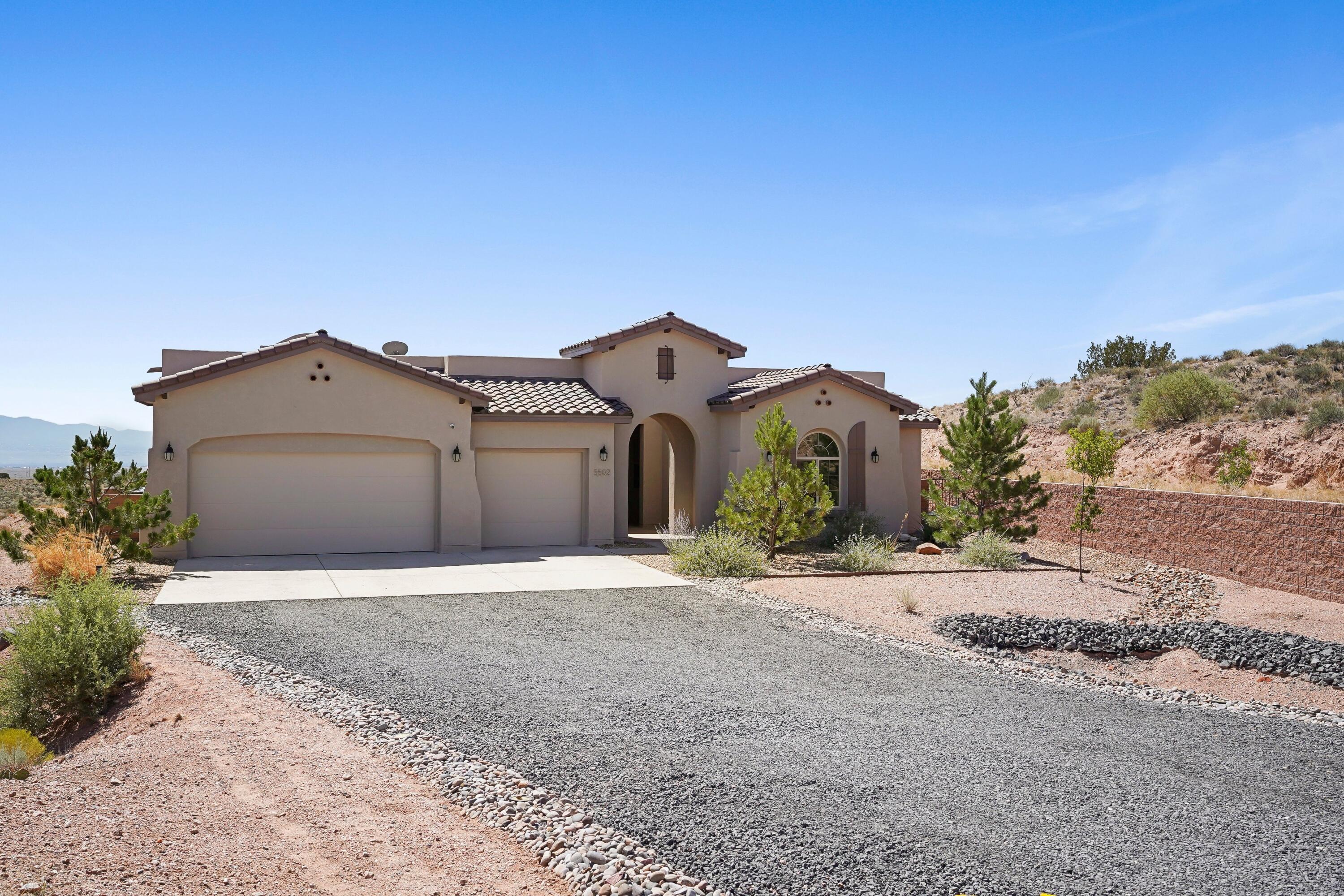 5502 DESERT SKY Court - Main Image